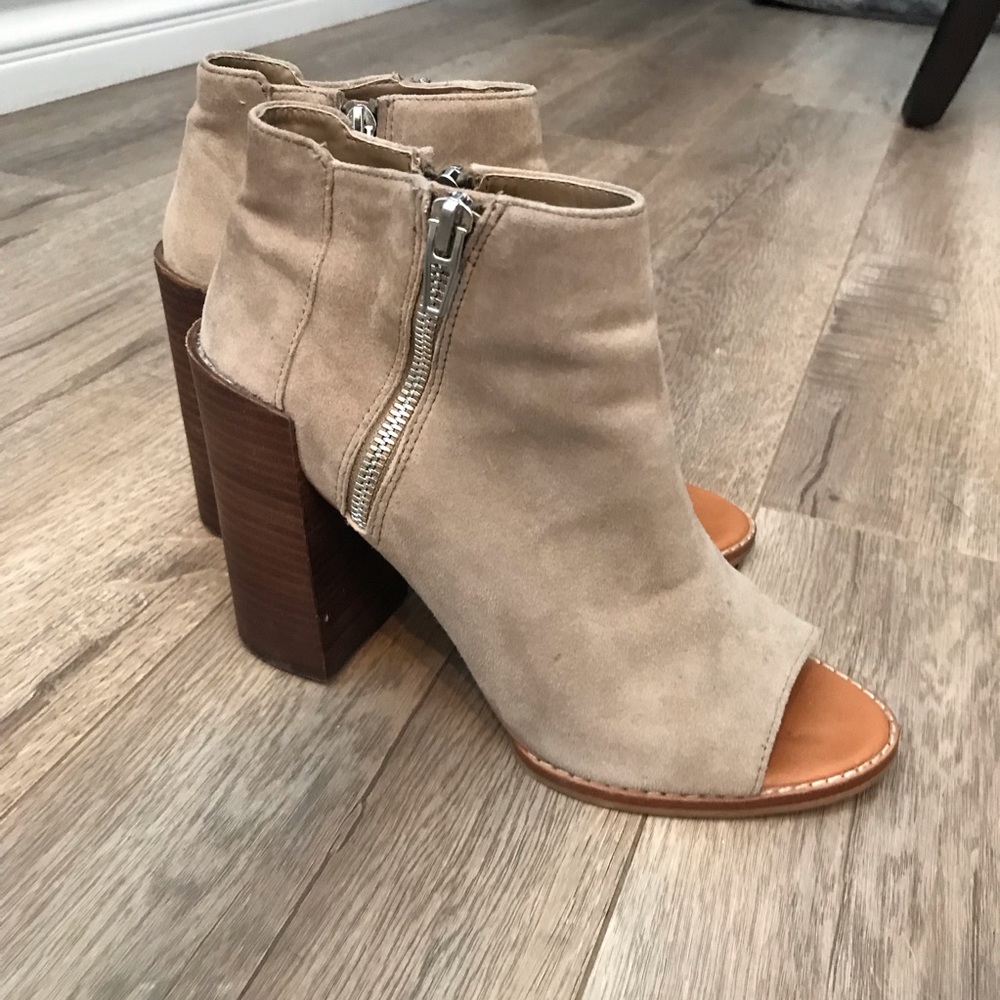Dolce Vita Taupe Booties